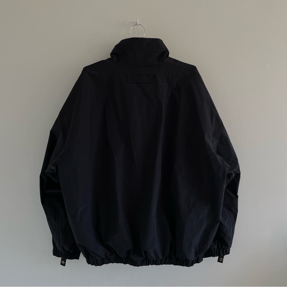 *Outer Boundary* United Rentals Jacket - Picture 2 of 4